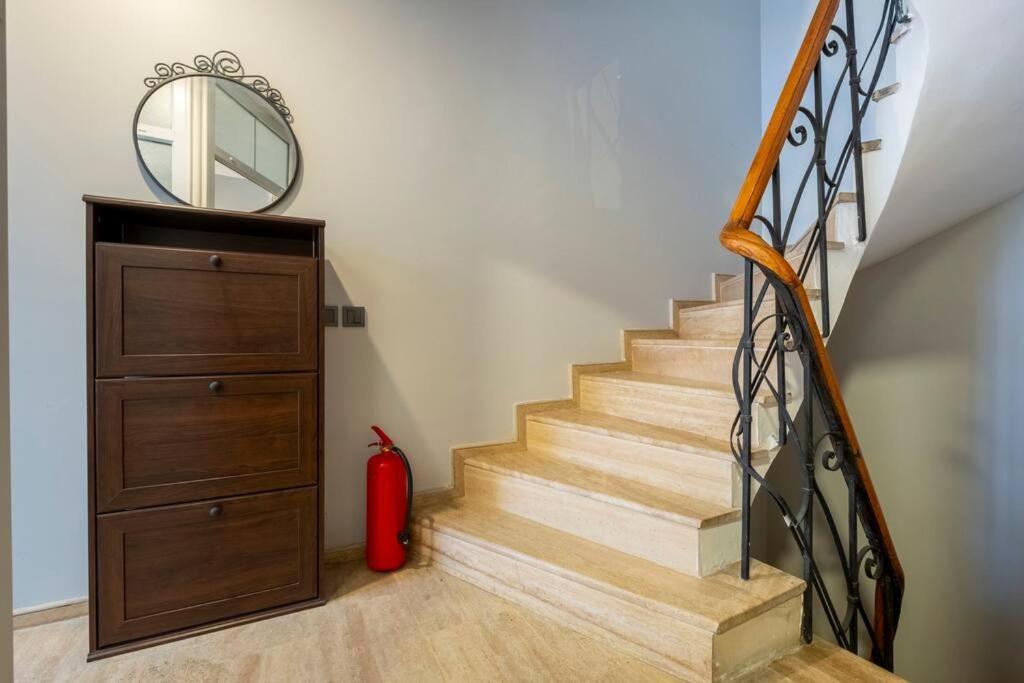 Stylishly Decorated Fourlex House